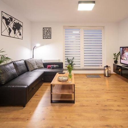 Maya'S Flats & Resorts 49 - Spacious 3 Rooms Apartment In Szafarnia גדנסק מראה חיצוני תמונה