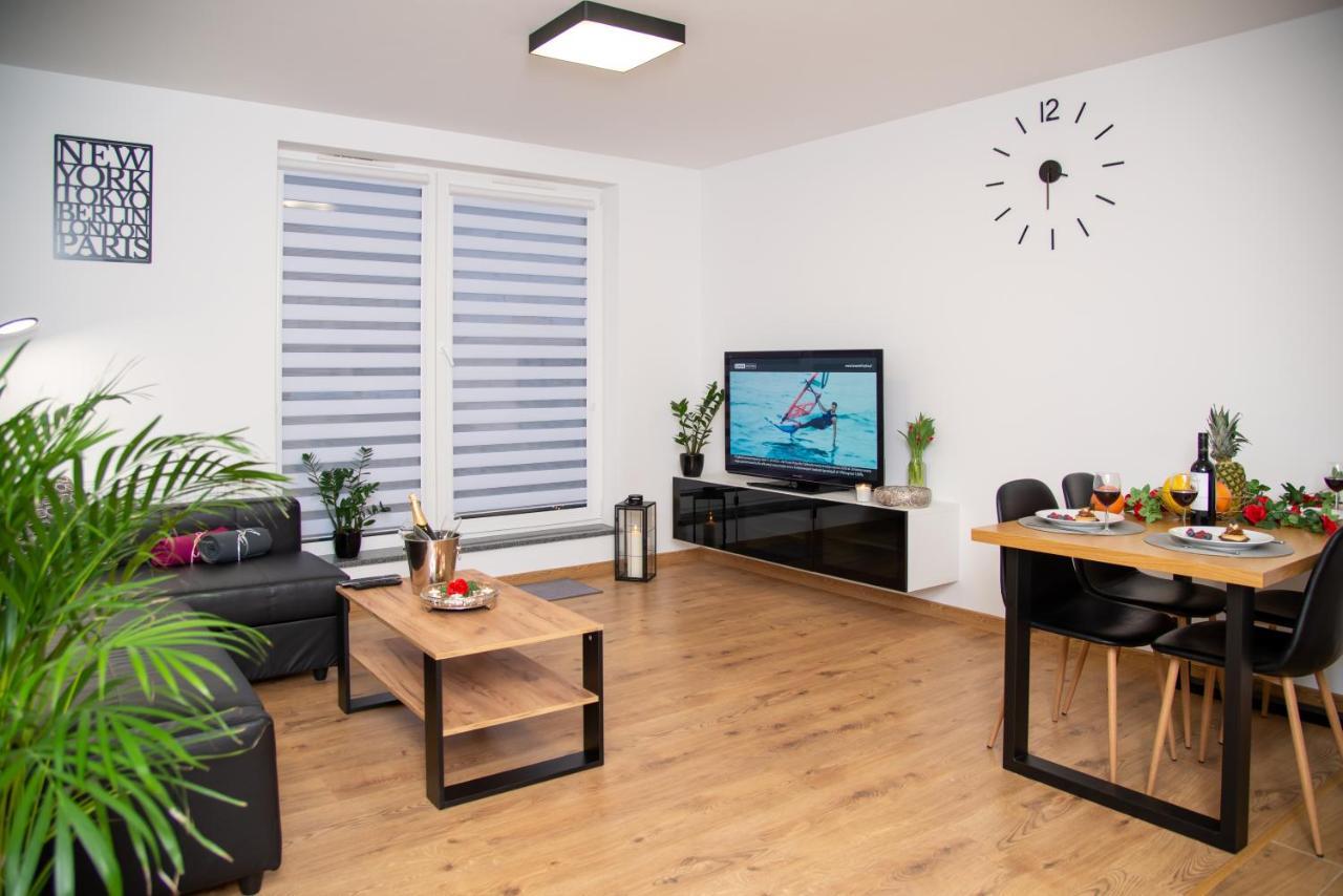Maya'S Flats & Resorts 49 - Spacious 3 Rooms Apartment In Szafarnia גדנסק מראה חיצוני תמונה