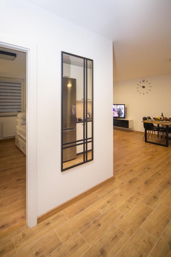 Maya'S Flats & Resorts 49 - Spacious 3 Rooms Apartment In Szafarnia גדנסק מראה חיצוני תמונה
